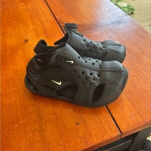 Nike Black Outdoor Sandals with Velcro Strap
